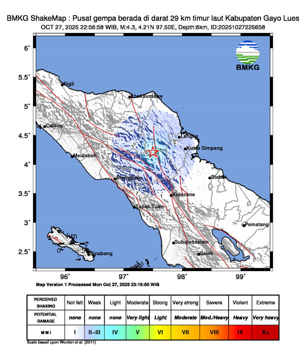 Loading earthquake map...